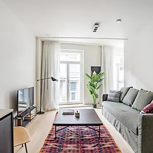 https://smartflats-design-bell-tower.hotelsghent.com
