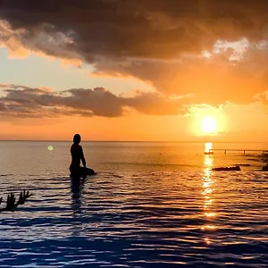 https://formosa-infinity-pool-apartment.madeira-islandshotels.com